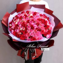 99枝三色玫瑰花束(紅色系)