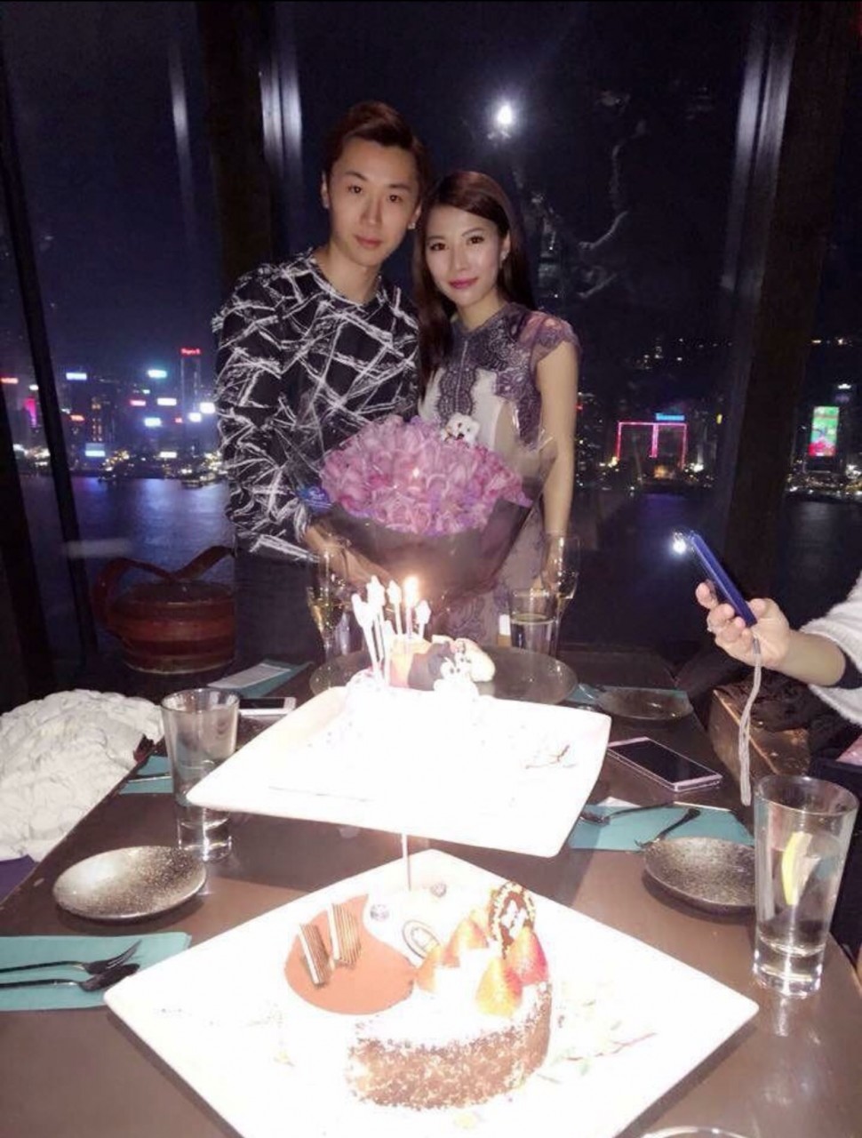 客人滿意回相片及好評*99枝紫玫瑰花束