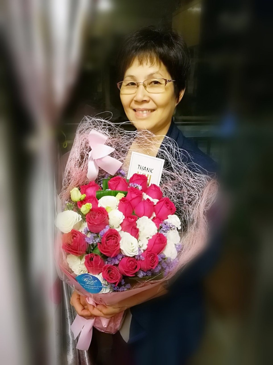 客人滿意回相片及好評*雙色玫瑰花束