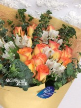 小露寶*金橙玫瑰配小百合花束10枝裝