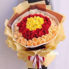 99枝三色玫瑰特式花束**