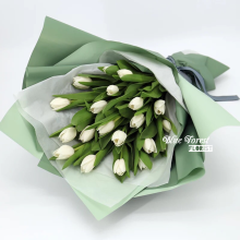 荷蘭白色鬱金香花束