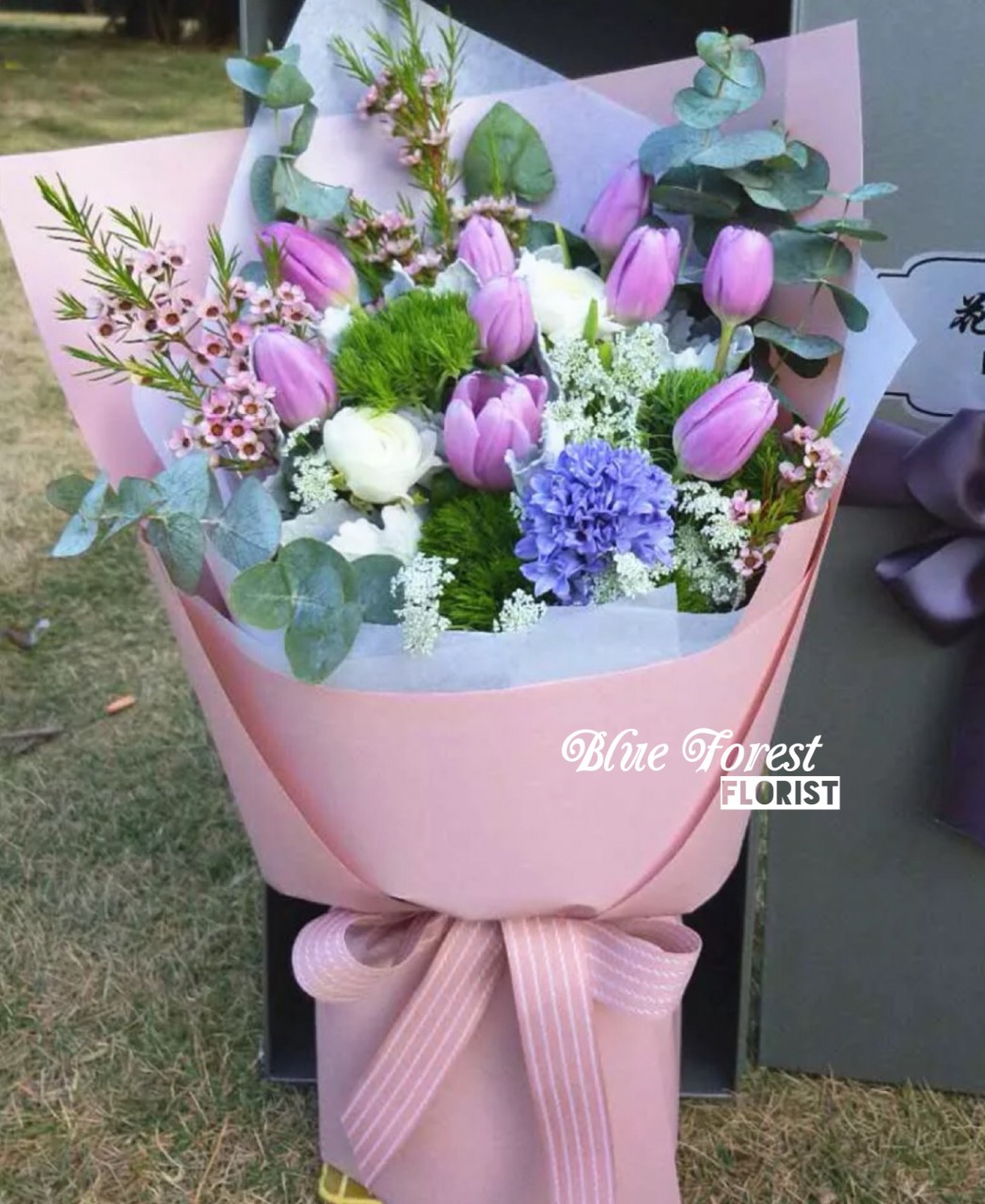 荷蘭淺紫鬱金香花束
