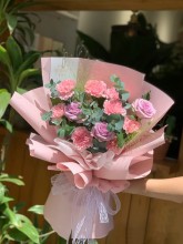 Mother's day精選*12支裝粉紅康乃馨配紫色玫瑰花束