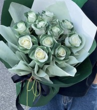 情人節系列 *11枝肯亞墨綠色玫瑰花束