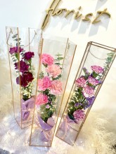 母親節限定-康乃馨5枝盒裝玫瑰*附送星星燈 (只限自取）3色選擇