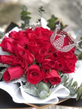 you're my queen *紅玫瑰皇冠花束33支裝