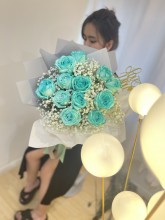 12枝肯亞Tiffany blue玫瑰滿天星花束**